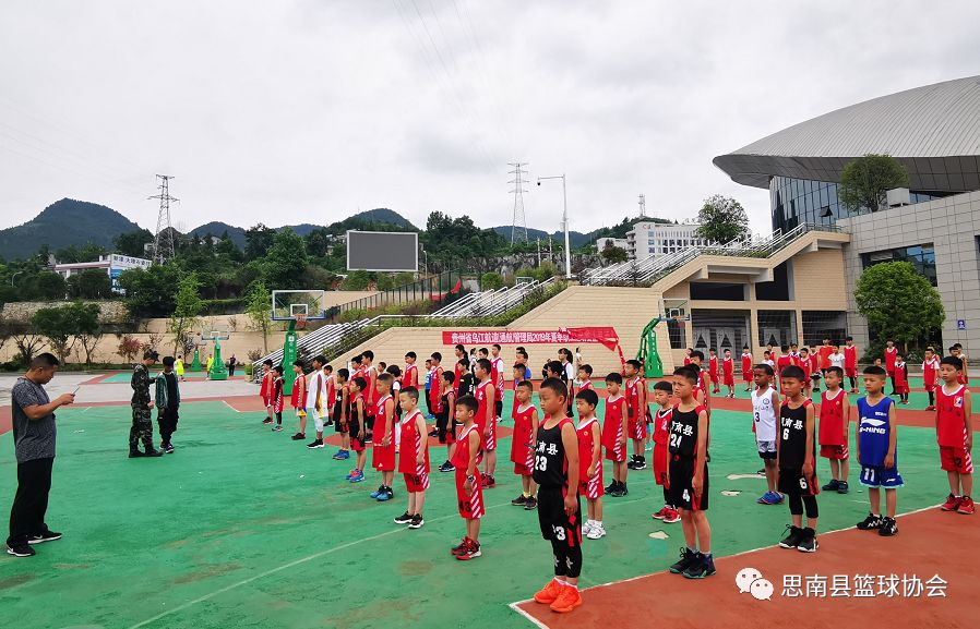 借助线上篮球训练平台在家也能追逐梦想_2